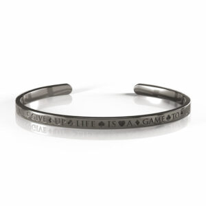 <h2>Black rhodium</h2><p>Plating in a dark, almost anthracite colour, ideal for lovers of typically “dark“ tones.</p>